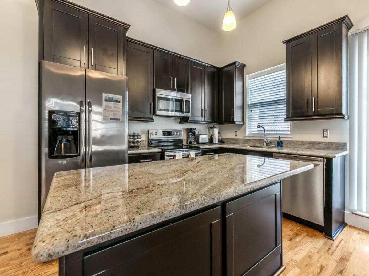 Beautiful Condos Steps From French Quarter And Bourbon St Новый Орлеан Экстерьер фото
