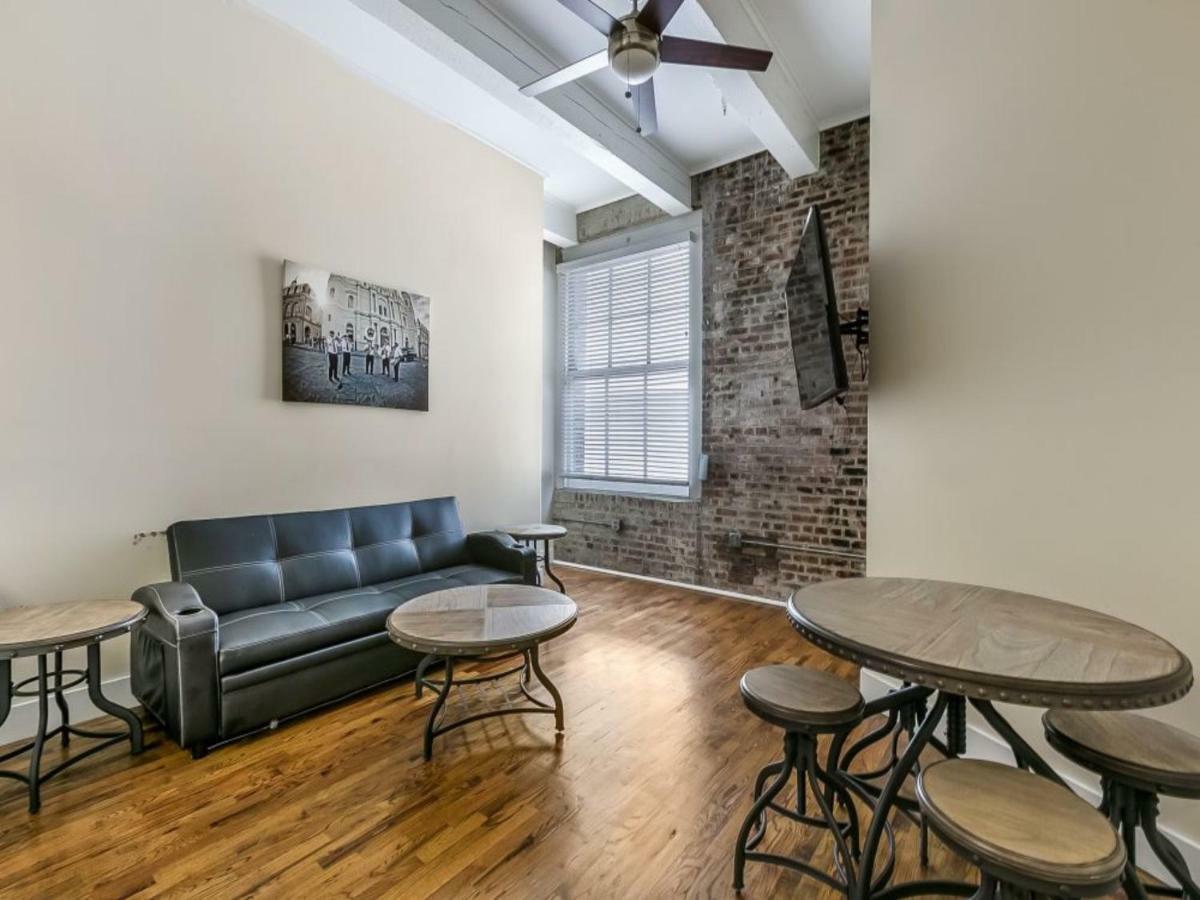 Beautiful Condos Steps From French Quarter And Bourbon St Новый Орлеан Экстерьер фото